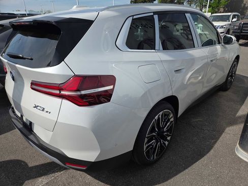 New 2026 BMW X3 xDrive30 w/ Premium Package image 4