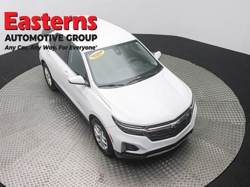 Used 2022 Chevrolet Equinox LT FWD image 3