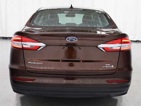 Used 2019 Ford Fusion SE image 7