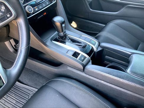 Used 2020 Honda Civic Sport image 17