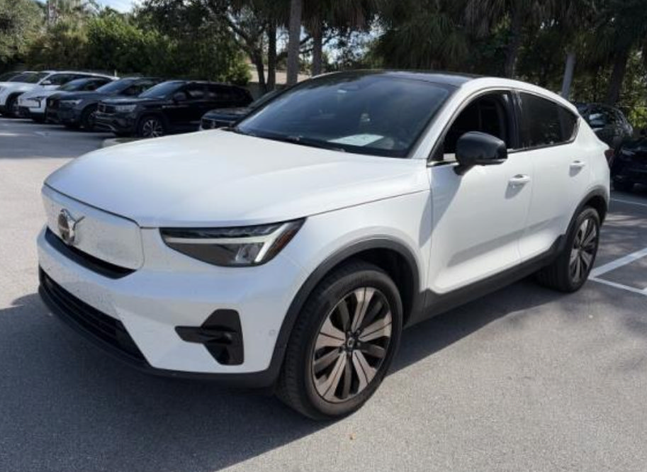 Used 2023 Volvo C40 P8 Recharge Plus AWD/4WD image 1