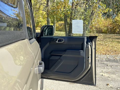 New 2025 Ford Bronco Big Bend image 32