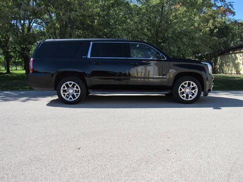 Used 2015 GMC Yukon XL SLT w/ Open Road Package image 2