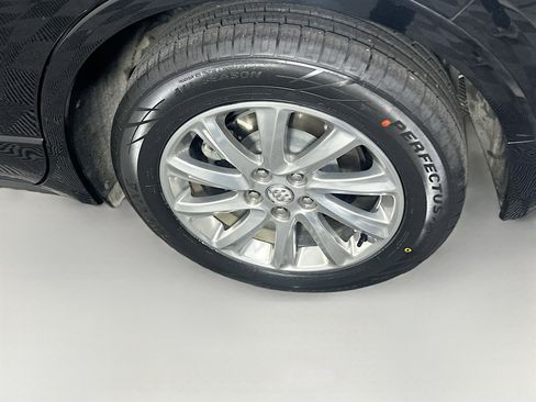 Used 2020 Buick Envision Essence image 11