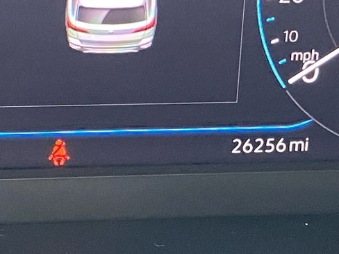 Certified 2022 Volkswagen Taos SEL w/ Panoramic Sunroof Package image 15