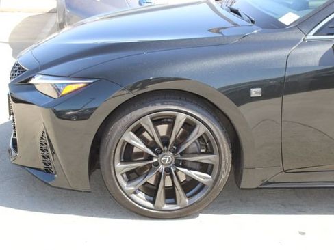 Certified 2024 Lexus IS 300 F Sport RWD image 4