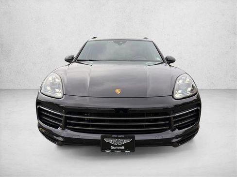 Used 2022 Porsche Cayenne S Platinum image 10