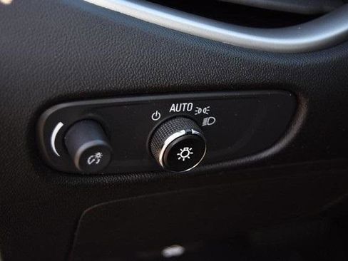 Used 2024 Chevrolet Malibu LT image 10