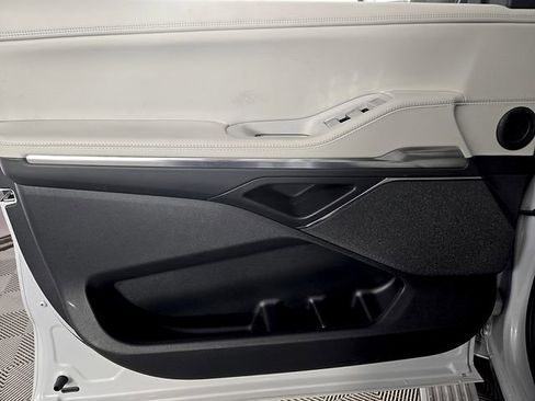 Certified 2025 Lincoln Navigator Reserve AWD/4WD image 14