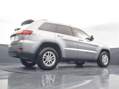 Used 2020 Jeep Grand Cherokee Laredo image 29