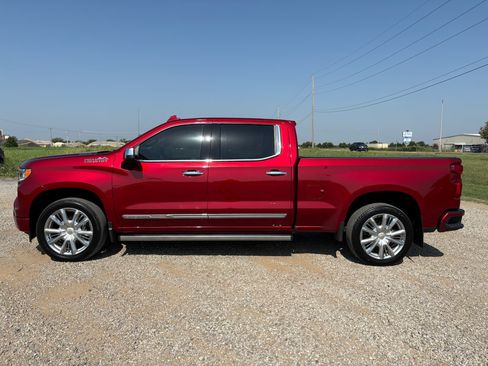 Used 2023 Chevrolet Silverado 1500 High Country w/ High Country Premium Package AWD/4WD image 8