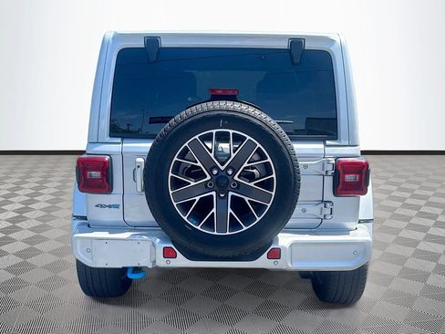 Used 2023 Jeep Wrangler Unlimited Sahara AWD/4WD image 7