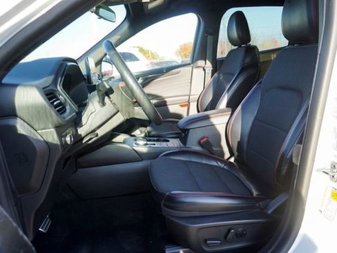 Used 2023 Ford Escape ST-Line image 13