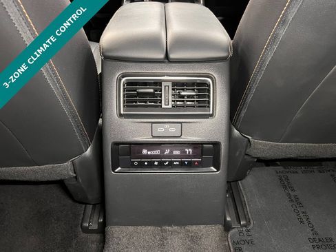 Used 2024 MAZDA CX-90 3.3 Turbo w/ Premium Package image 12