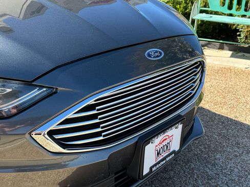 Used 2017 Ford Fusion S image 2