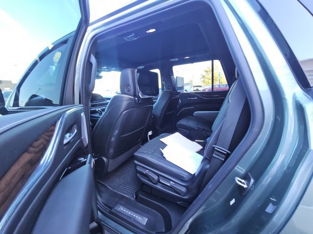 Certified 2024 Cadillac Escalade Sport Platinum w/ LPO, ONYX Package AWD/4WD image 8