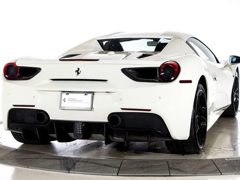 Certified 2019 Ferrari 488 Spider RWD image 12