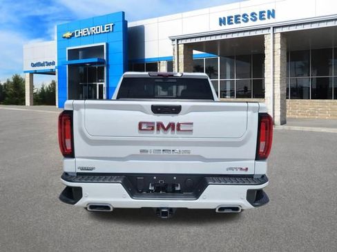 Used 2025 GMC Sierra 1500 AT4 w/ Technology Package AWD/4WD image 6