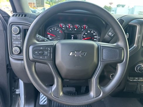 Used 2025 Chevrolet Silverado 1500 Custom Trail Boss w/ LPO, Dark Essentials Package image 19