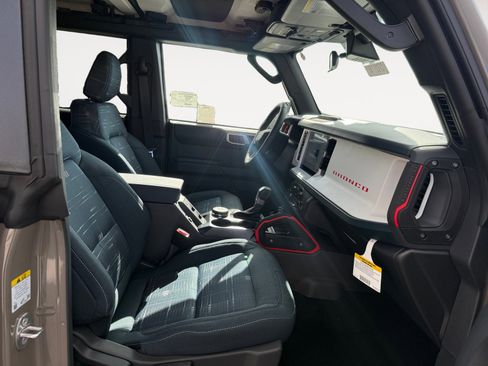New 2026 Ford Bronco Heritage Edition AWD/4WD image 19