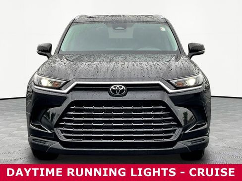 Used 2025 Toyota Grand Highlander AWD image 2
