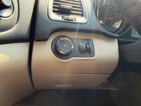 Used 2012 Buick Regal Leather FWD image 16