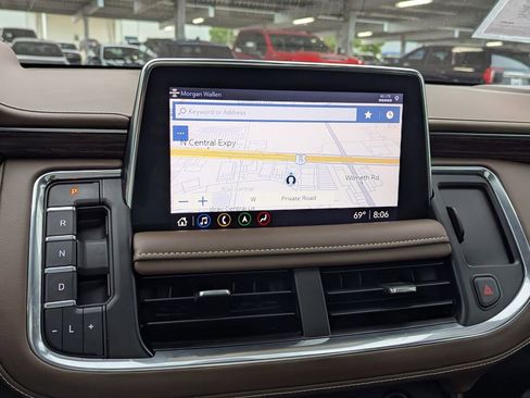 Used 2021 Chevrolet Tahoe High Country AWD/4WD image 7