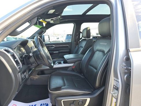 Used 2024 RAM 1500 Laramie image 11