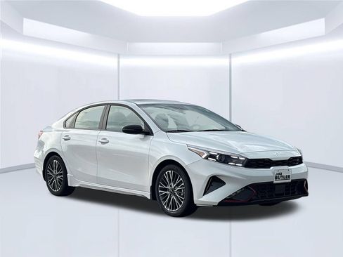 Used 2024 Kia Forte GT-Line w/ GT-Line Premium Package FWD image 11