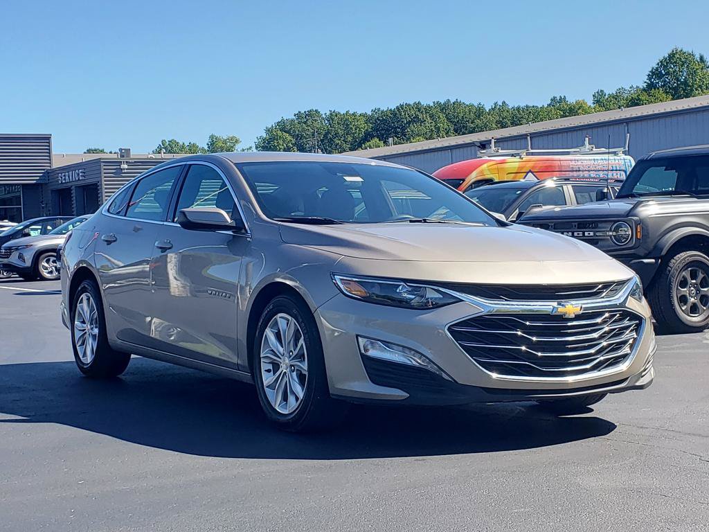 Used 2024 Chevrolet Malibu LT FWD image 3