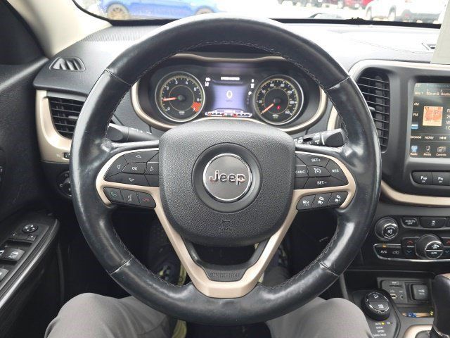 Used 2014 Jeep Cherokee Limited w/ Technology Group AWD/4WD image 18