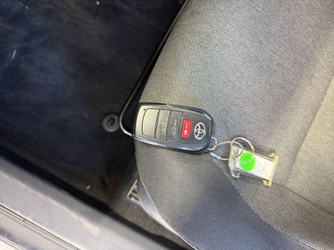 Used 2025 Toyota Camry LE image 22