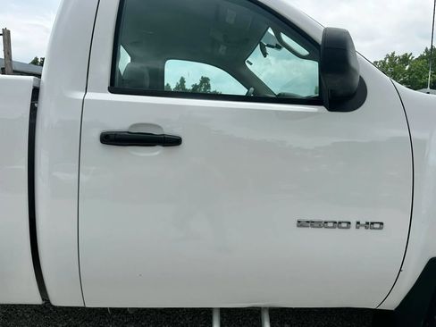 Used 2013 Chevrolet Silverado 2500 W/T AWD/4WD image 15