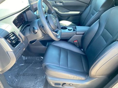 Certified 2024 Nissan Rogue SL w/ SL Premium Package AWD/4WD image 10