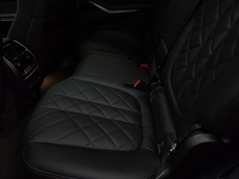 New 2026 BMW X7 xDrive40i w/ M Sport Package image 22