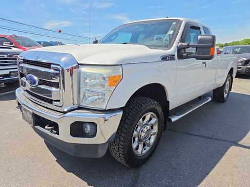 Used 2016 Ford F250 Lariat w/ Lariat Interior Package AWD/4WD image 2