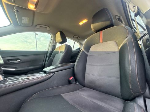 Used 2021 Nissan Sentra SR FWD image 36