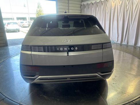 Used 2024 Hyundai Ioniq 5 SEL RWD image 6