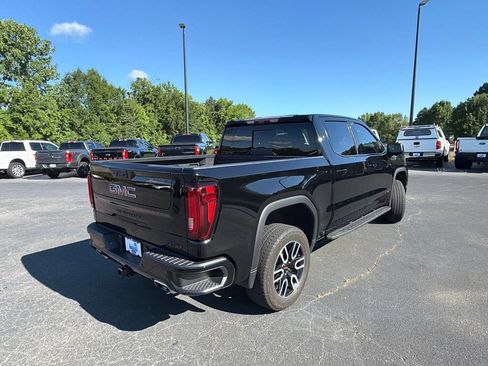 Used 2024 GMC Sierra 1500 AT4 w/ Technology Package AWD/4WD image 19