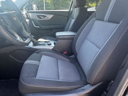 Certified 2025 Chevrolet Blazer LT AWD/4WD image 12