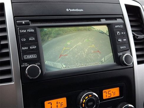 Used 2018 Nissan Frontier PRO-4X image 18