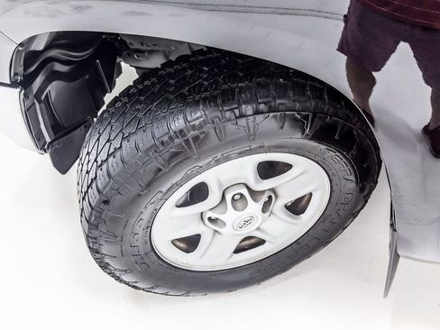 Used 2021 Toyota Tundra SR5 image 12