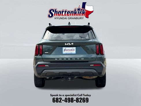 Used 2022 Kia Sorento S AWD/4WD image 8