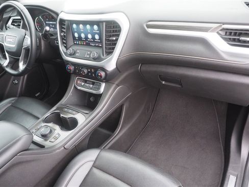 Used 2023 GMC Acadia SLT image 30