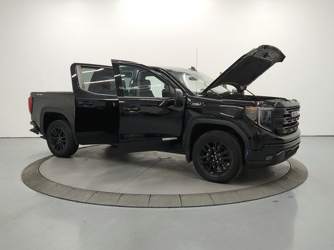 Used 2024 GMC Sierra 1500 Elevation AWD/4WD image 10