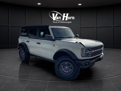 New 2025 Ford Bronco Badlands w/ Sasquatch Package