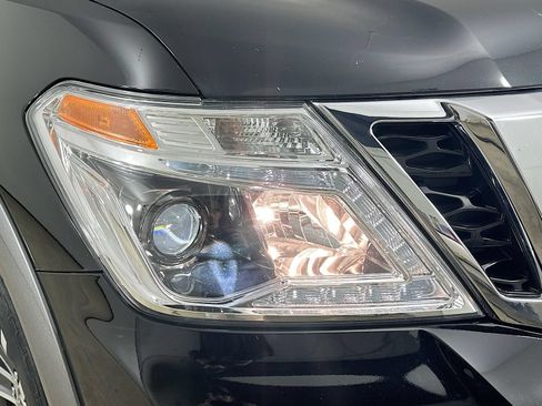 Used 2018 Nissan Armada SL AWD/4WD image 10