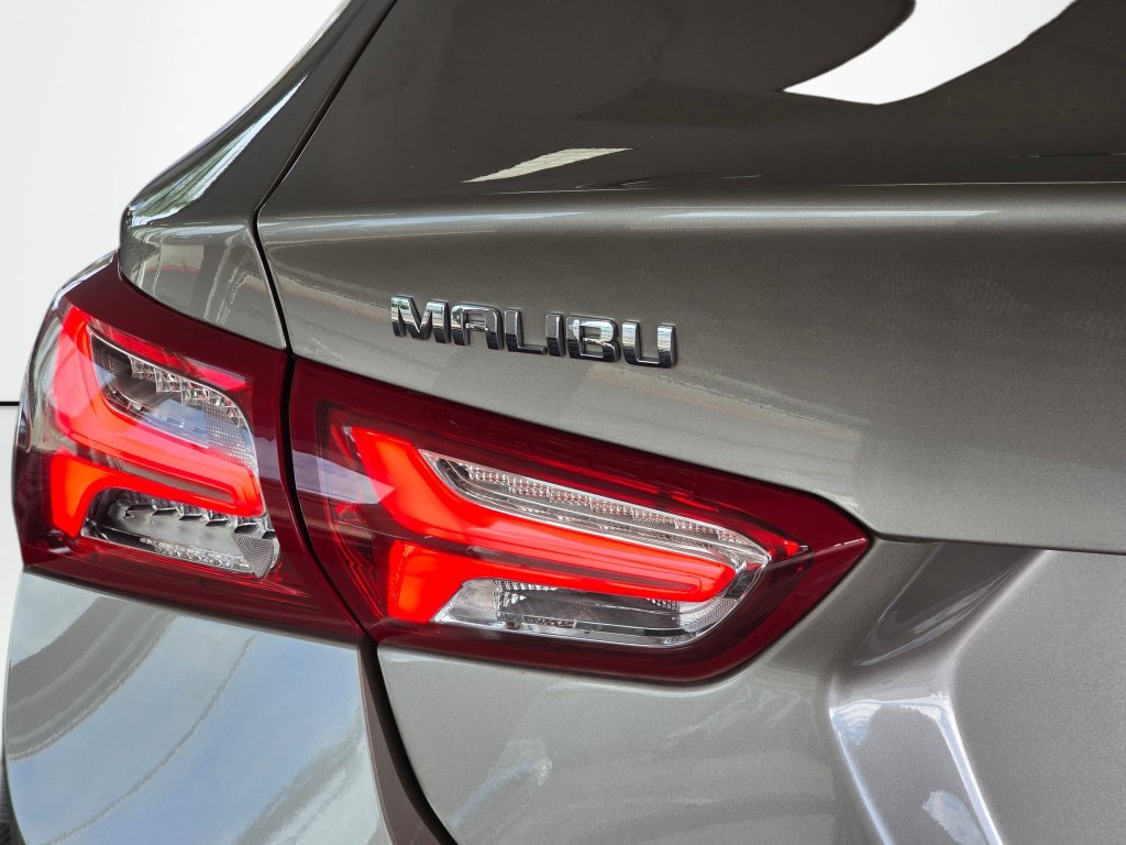 Used 2024 Chevrolet Malibu LT FWD image 14