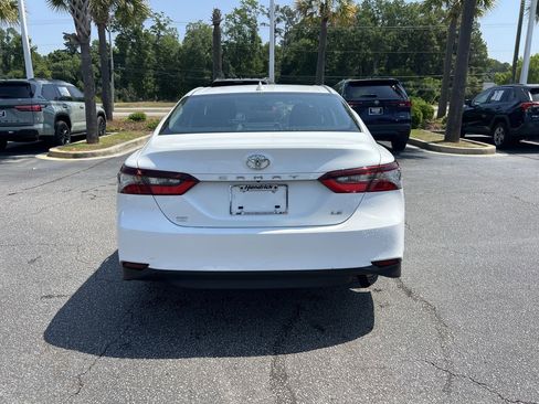 Used 2024 Toyota Camry LE FWD image 9