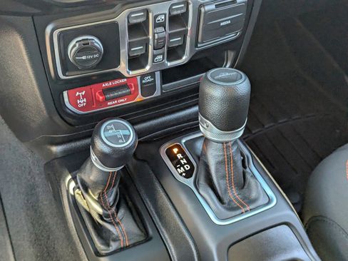 Used 2021 Jeep Gladiator Mojave image 30